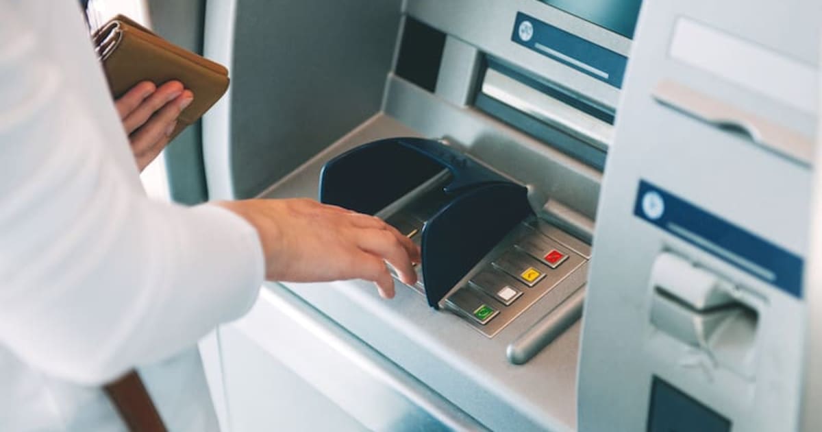 IRS może zablokować konto bankowe i karty – 21 dni na reakcję po otrzymaniu zawiadomienia
